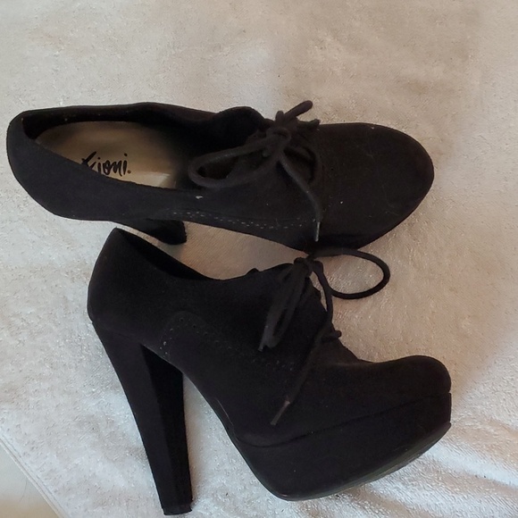 Fioni black faux suede fetish lace up Oxfords - Picture 2 of 6